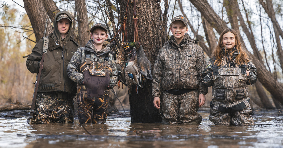 Duck hunting store life jacket